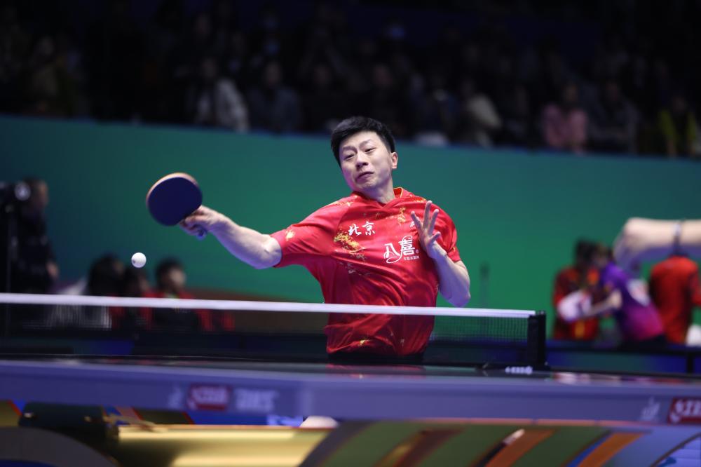 奥格斯堡vs勒沃库森：亚基奇、凯文-施洛特贝克首发，希克、霍夫曼出战