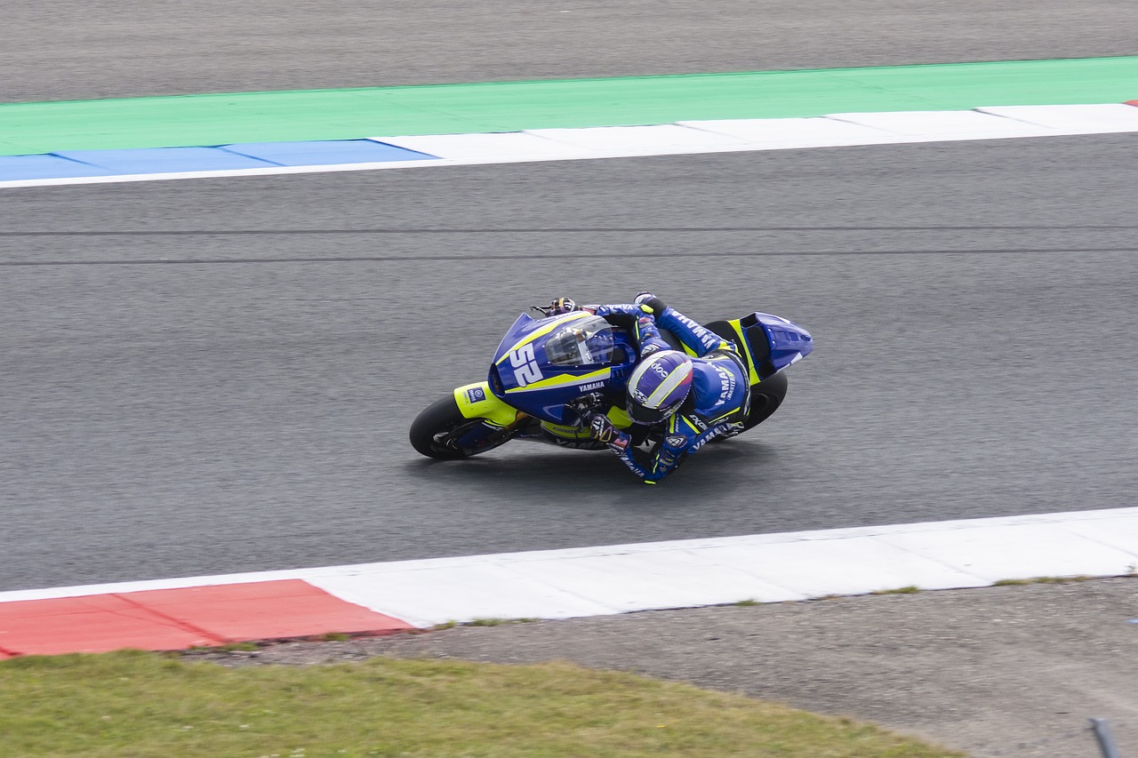 本轮欧冠最佳阵容：诺伊尔、福登、奥斯梅恩、梅里诺在列