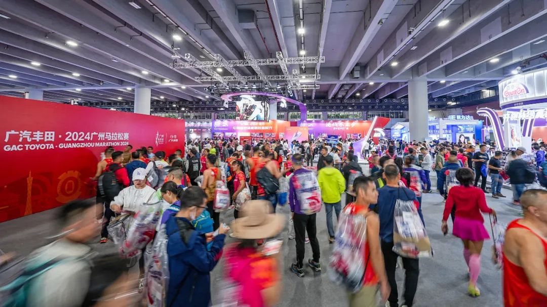 吉尔摩社媒晒照：手术成功，康复之路开始