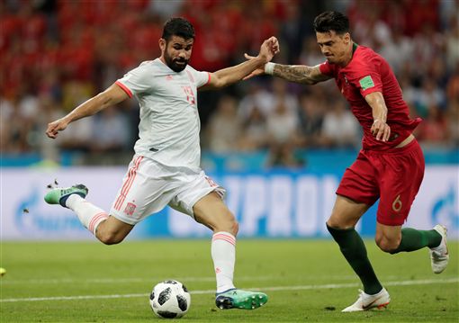 中甲大结局：辽宁铁人与重庆铜梁龙升入中超，广州豹冲超失败