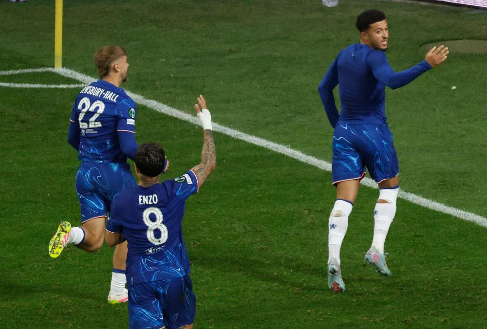 欧冠战报：孔德双响，克瑙夫破门，巴塞罗那2-1法兰克福